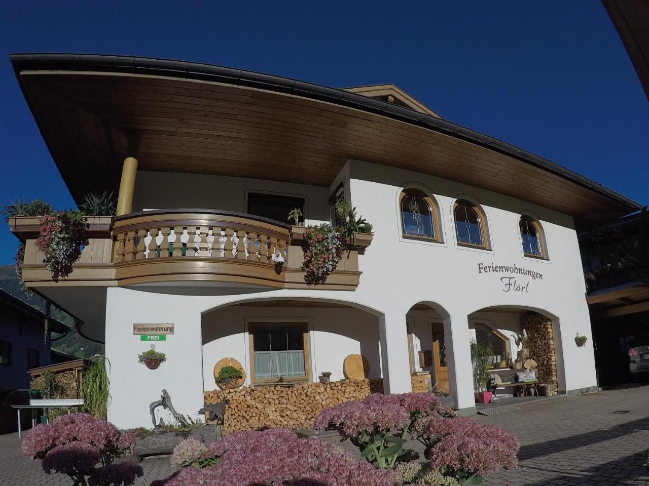 Ferienwohnungen Floerl Zell am Ziller Exterior photo